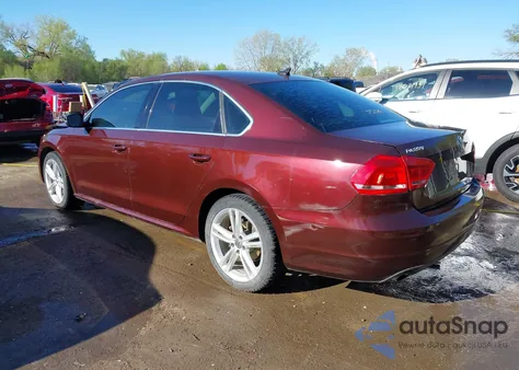 2014 Volkswagen Passat 2.5L Se из США, поврежденный, VIN 1VWBH7A38EC015013